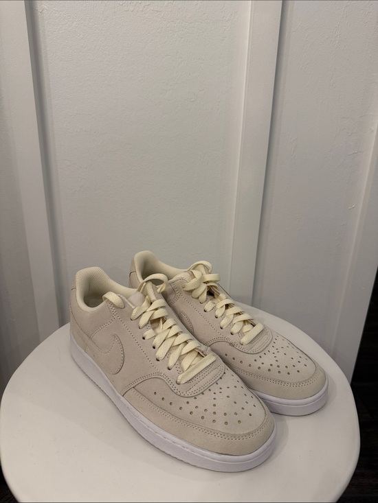 Nike Shoes - Nike Women’s Beige Low-Top Sneakers